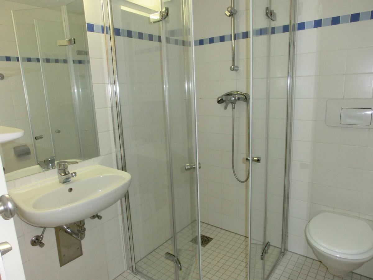 Domane Neu Gaarz Hostel 外观 照片