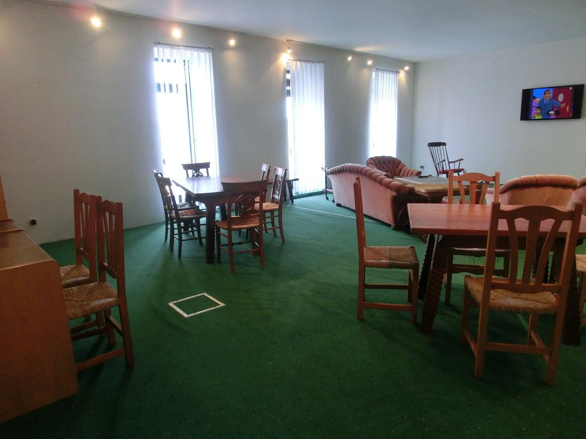Domane Neu Gaarz Hostel 外观 照片