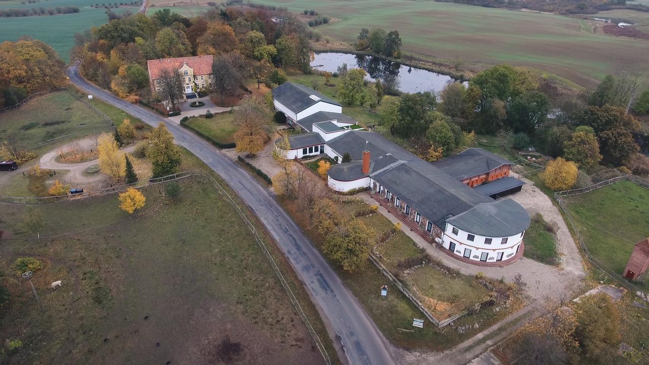 Domane Neu Gaarz Hostel 外观 照片